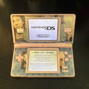 Nintendo DS light coral pink with stylus and Major League Baseball 2K11 game